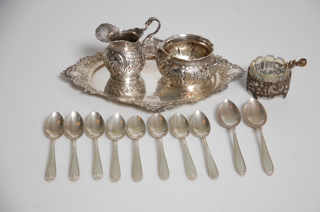 SERVERINGSET, TESKEDAR, SALTKAR 15 delar silver, vikt 602 g.