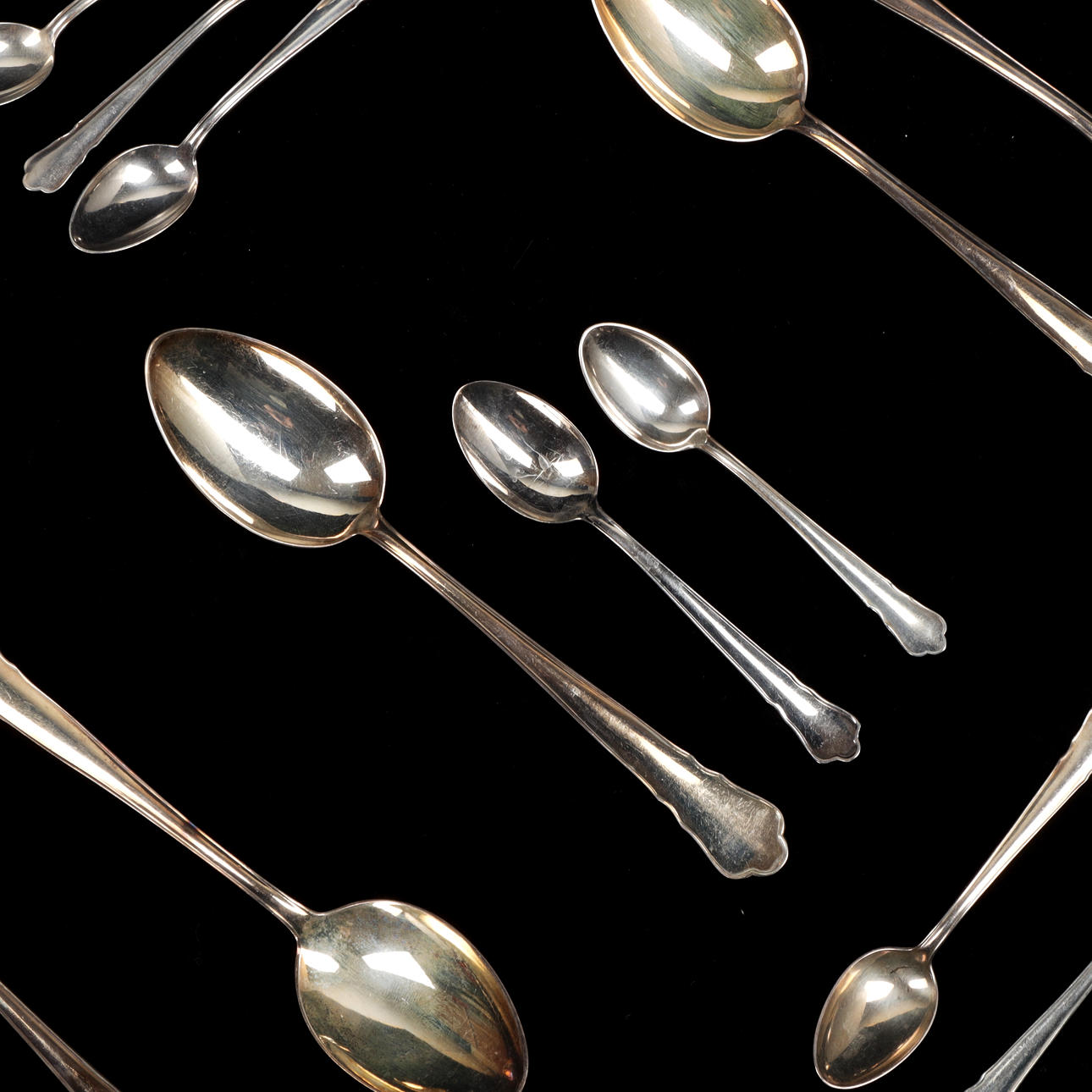 SKEDAR, 18 st, silver, Chippendale, totalvikt 393 gram. Silver & Metall ...