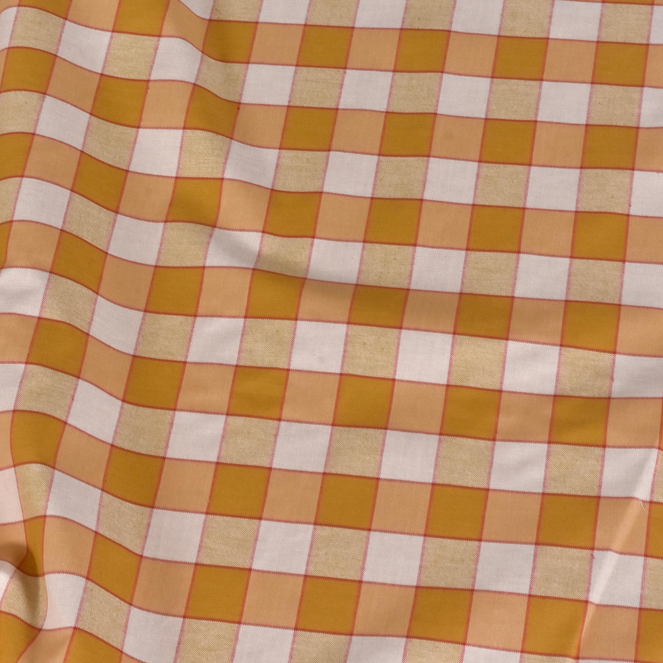 FABRIC, 100% cotton.