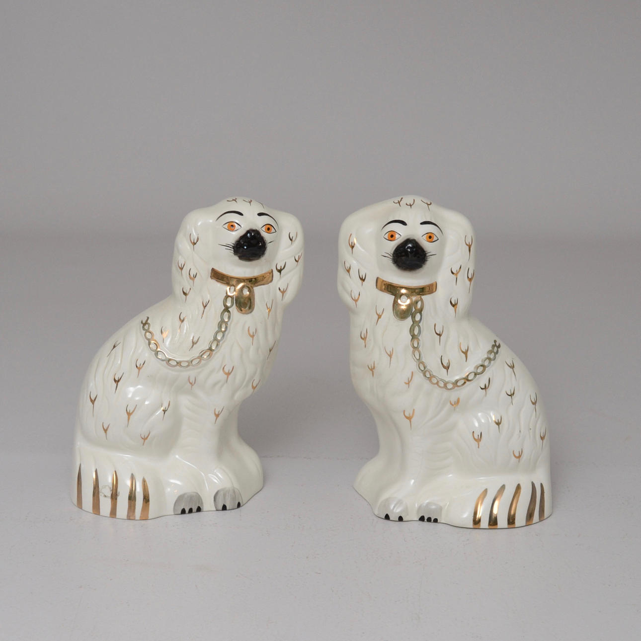 FIGURINER, "Engelska hundar".