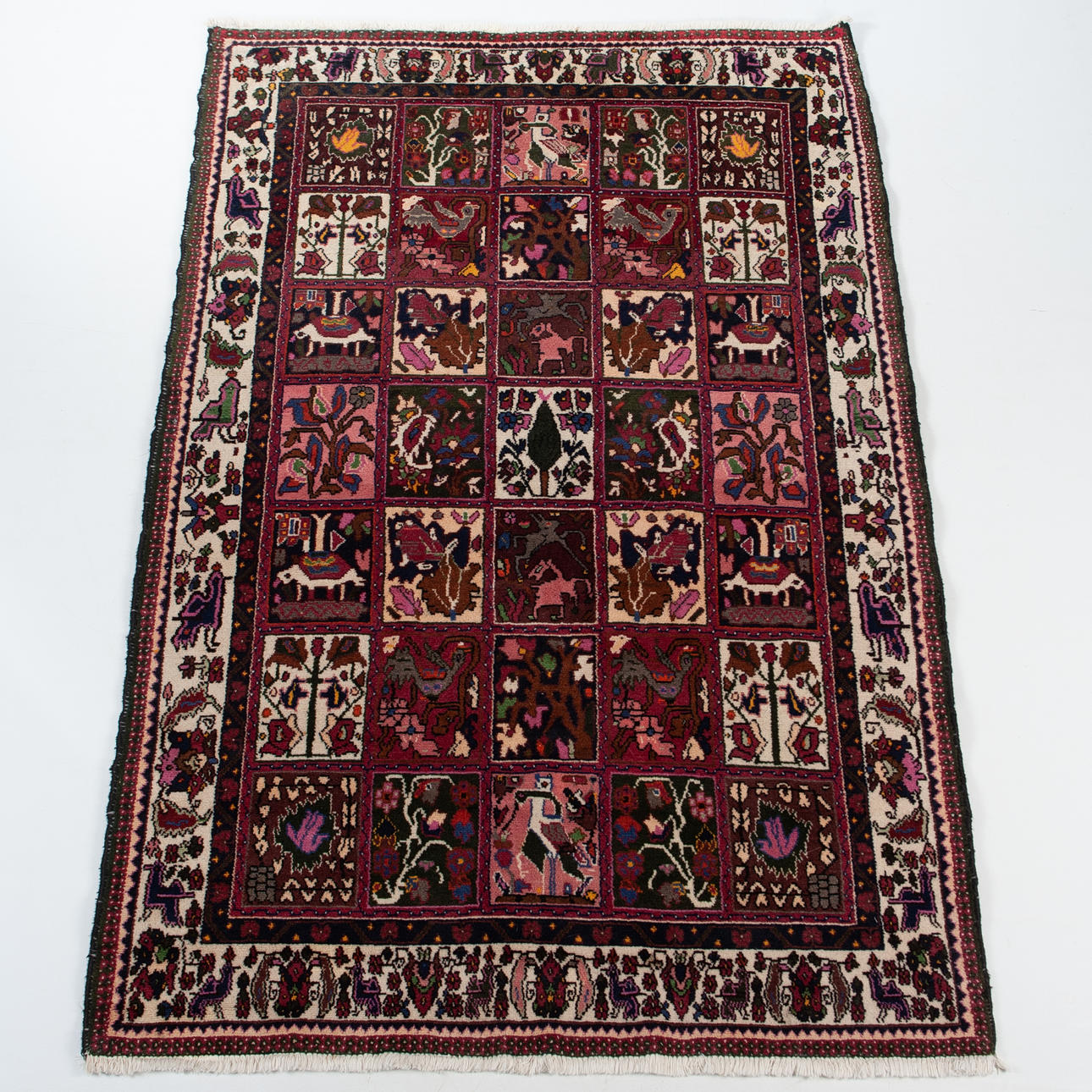 BACHTIAR PERSIAN CARPET.