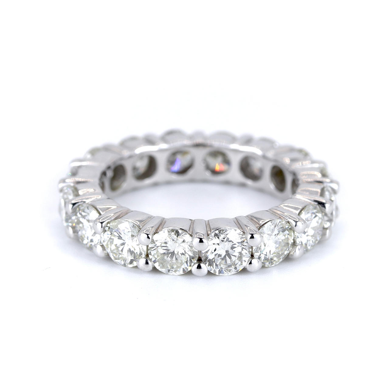 14CT WHITE GOLD DIAMOND SET FULL ETERNITY RING.