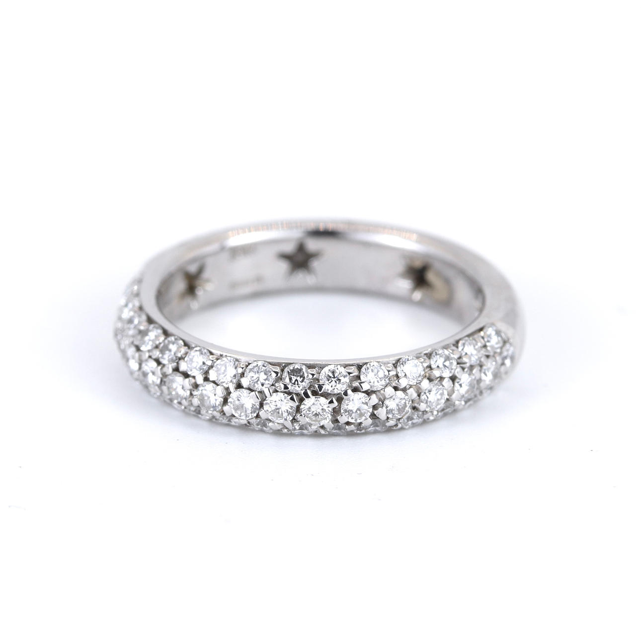 18CT WHITE GOLD DIAMOND (0.40CT) SET RING.