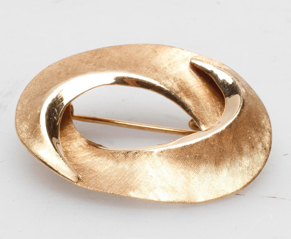 BROSCH, 18k guld, vikt ca 3,9 gr.