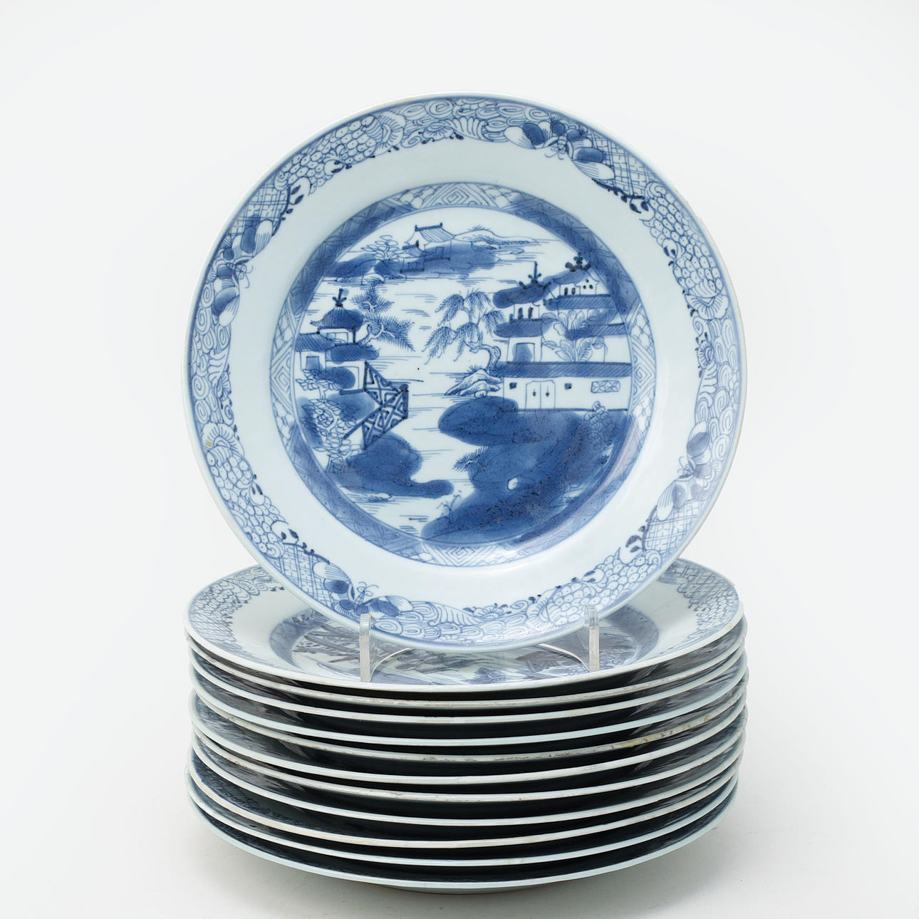 TALLRIKAR, 12 st, porslin, Kina, 1700-tal.