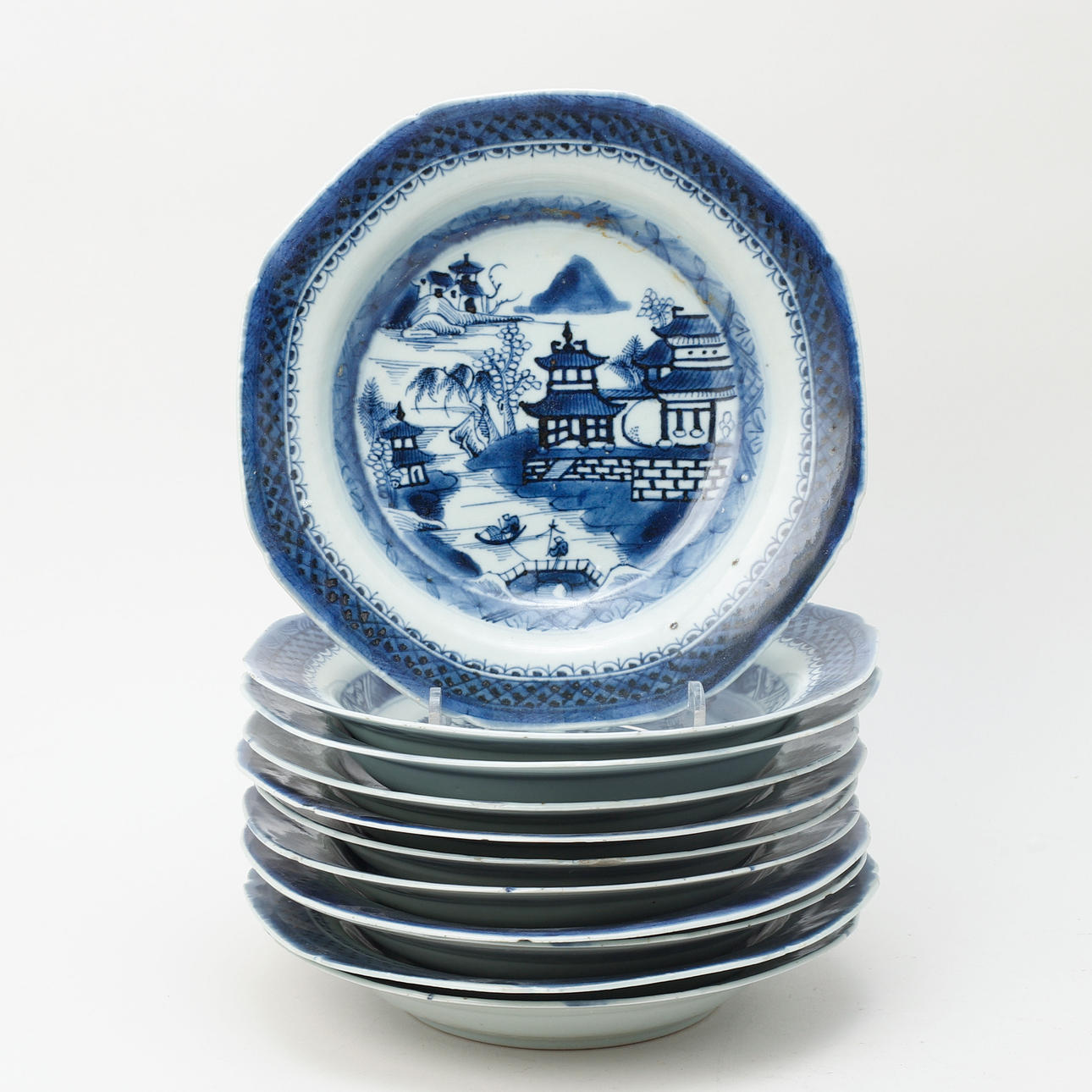 DJUPA TALLRIKAR, 11 st, porslin, Kina, 1700-tal.