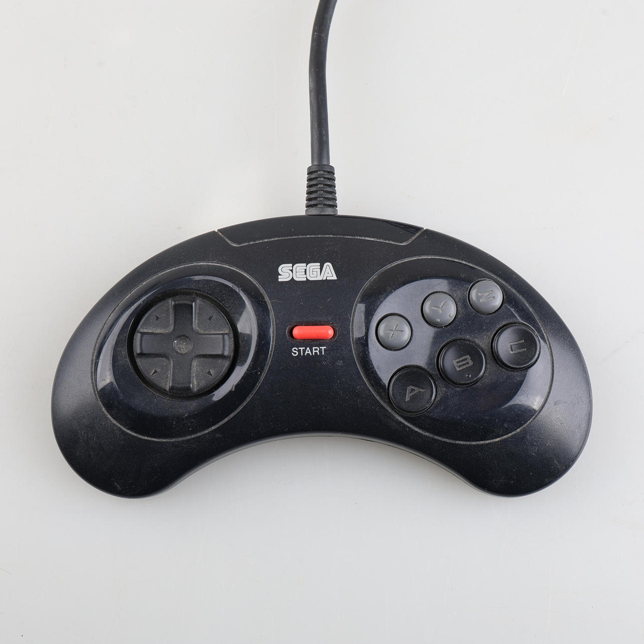 SPELKONSOLER, 2 st Sega Mega drive 16 bit, Sega Master System, 1980-tal ...