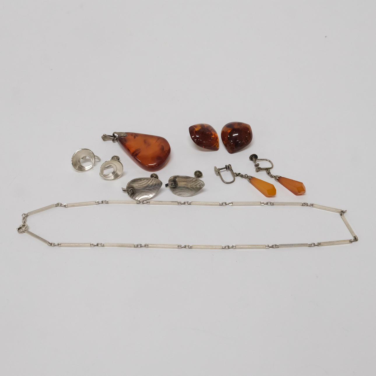 JEWELRY, SILVER, 6 PIECES.