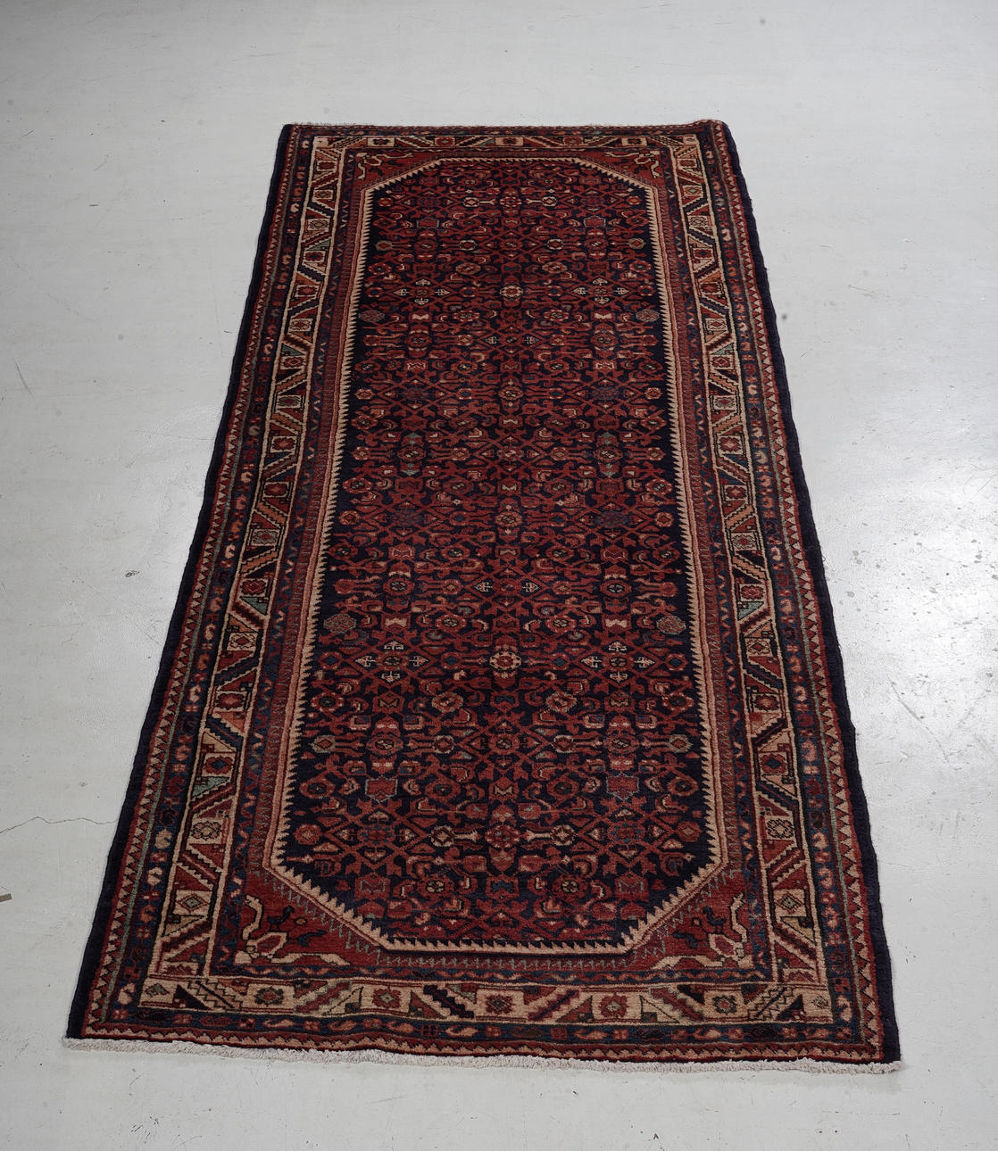 CARPET, Mahal, Markazi, Persian.