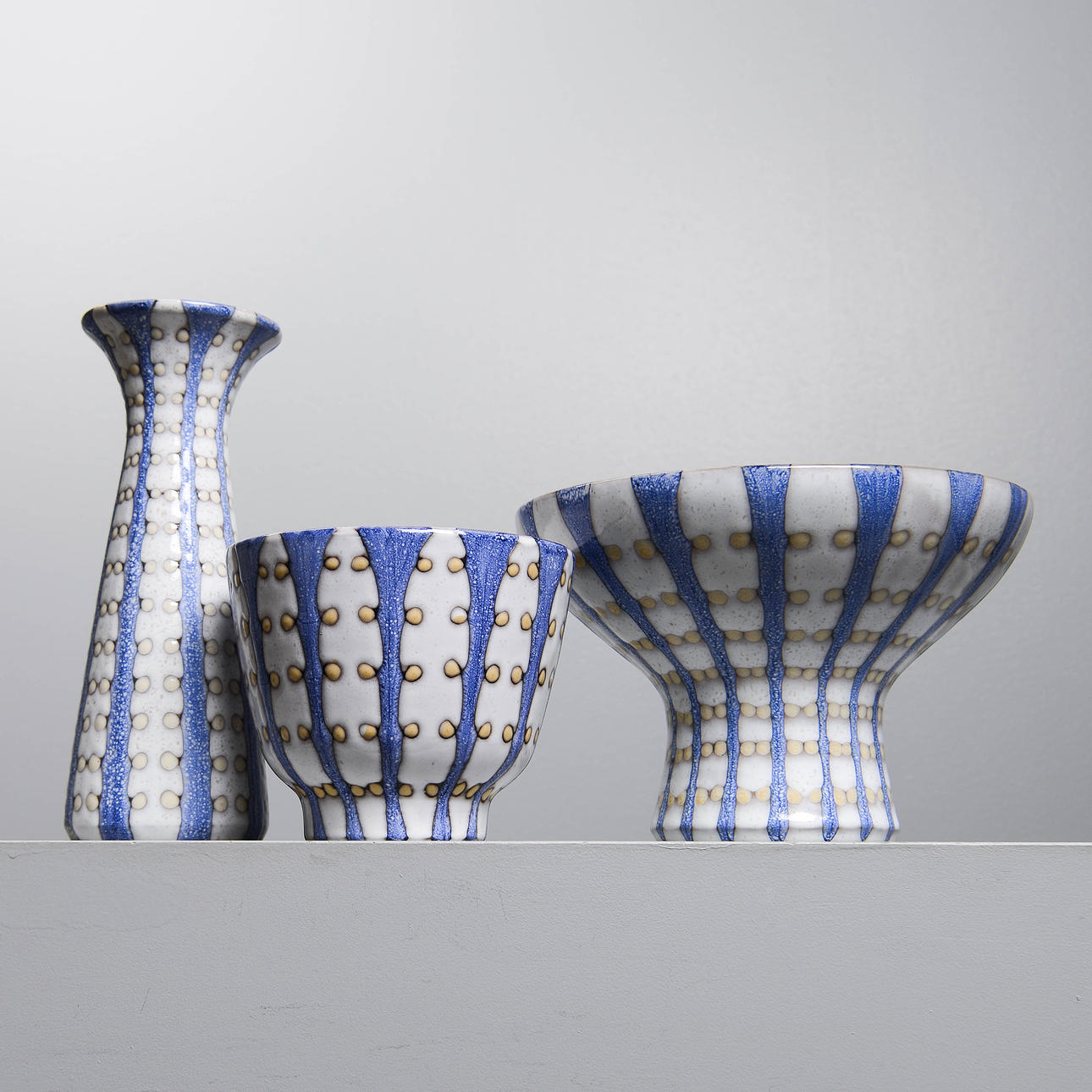 MARI SIMMULSON. "Iris", 3 delar, Upsala-Ekeby, 1951-53.