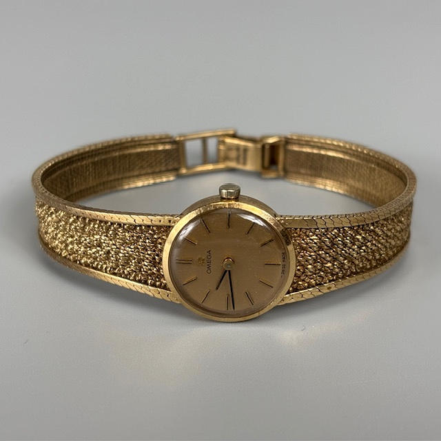 9KT GULD OMEGA ARMBÅNDSUR TIL DAMER.