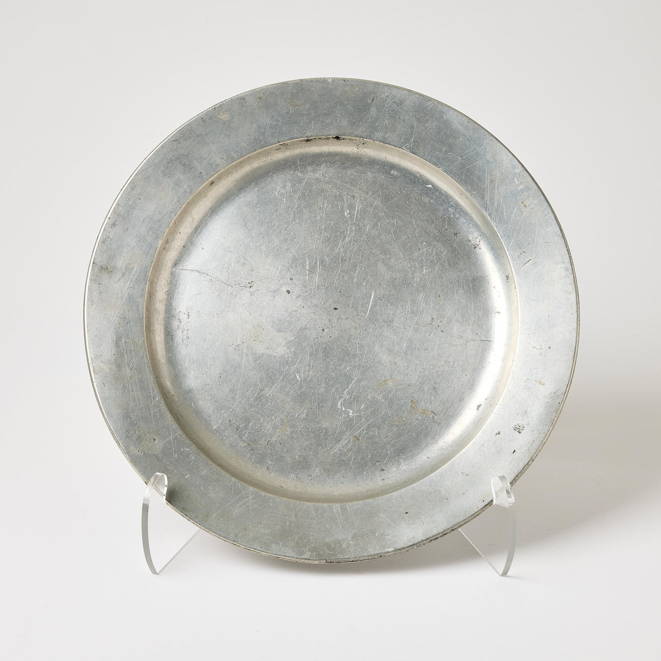 MELCHIOR BECK (pewterer in Stockholm 1693-1747). dish, pewter, Carolean ...