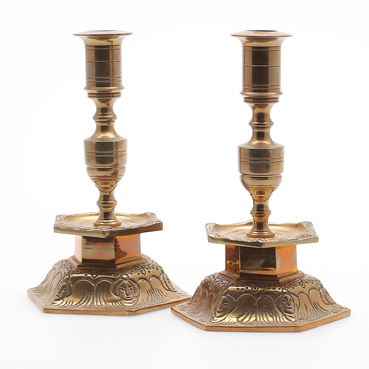 LJUSSTAKAR, ett par, mässing, Malm 1976.