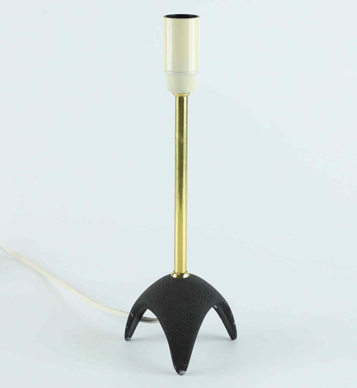 A Swedish Modern brass table lamp, 1940s.