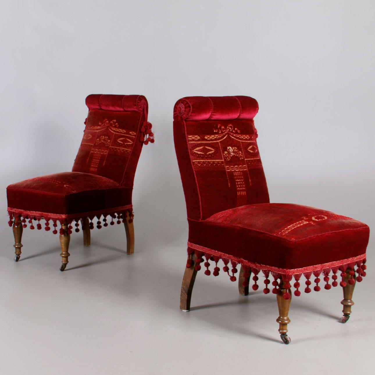 FÅTÖLJER, ett par, nyrenässans, 1800-talets andra hälft.