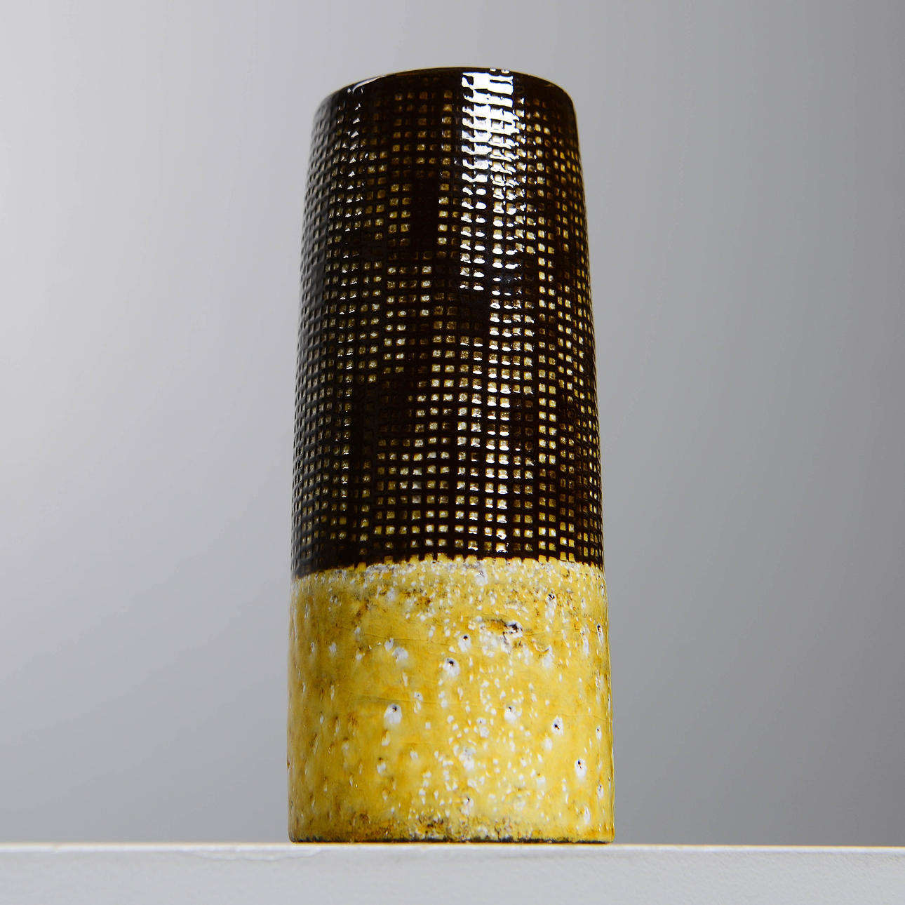 INGRID ATTERBERG. "Yondel", modell 2433, Upsala-Ekeby, 1959.