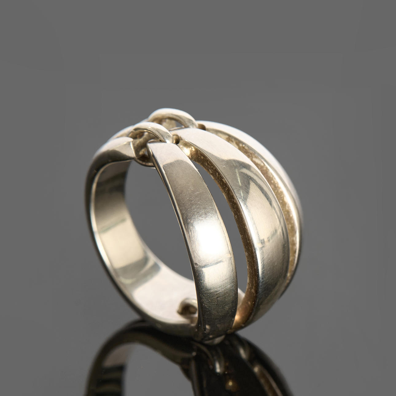 REGITZE OVERGAARD. Ring, “Melon”, No 427, sterling silver, for Georg Jensen, Denmark.