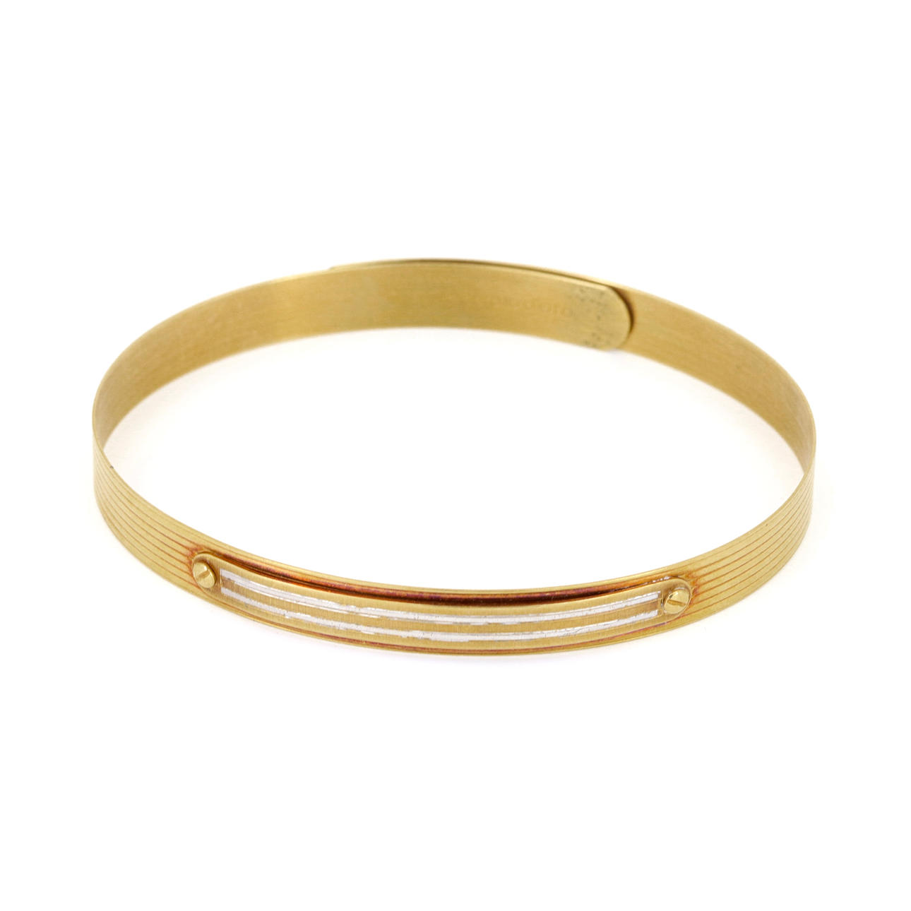 18CT YELLOW GOLD BANGLE.