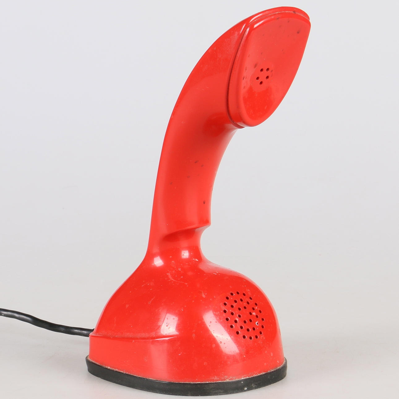 TELEFON, "Cobra" eller "Ericofon", design Hugo Blomberg, Ralph Lysell och Gösta Thames, LM Ericsson.