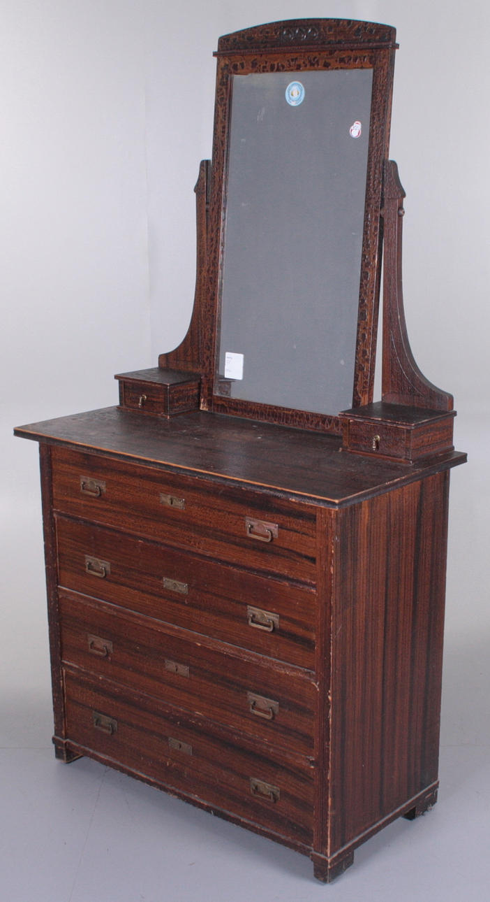 SPEGELBYRÅ, 1900-talets första hälft.