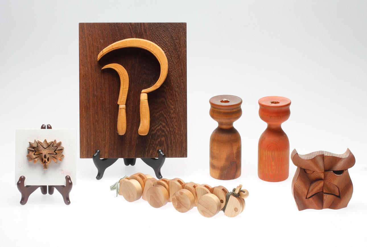 GUNNAR KANEVAD. SKULPTURER med mera, 6 delar, trä, signerade.