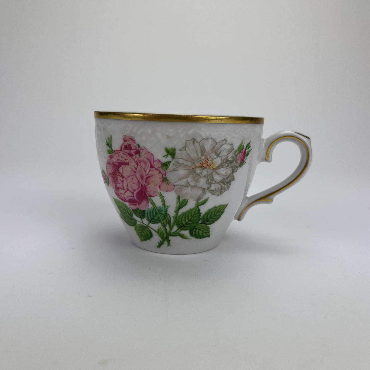 A 47-piece porcelain coffee set, “Classic Roses”, Pierre-Joseph