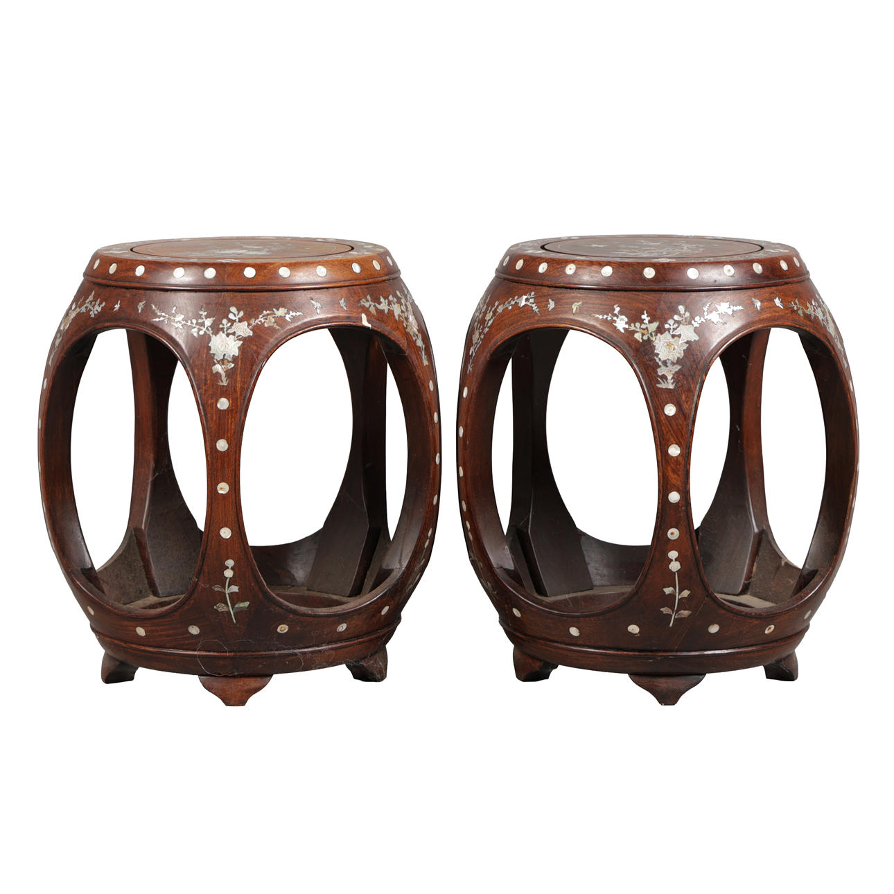 A PAIR OF CHINESE HARDWOOD STOOLS (2). Furniture - Other - Auctionet