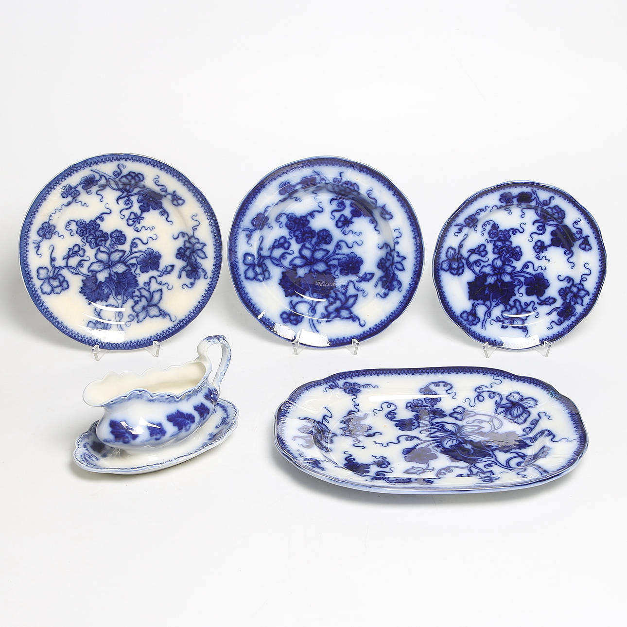 MATSERVIS "JAPAN/KRASSE" med mönster i flytande blått, 29 delar, Gustavsberg 1800-talets senare hälft.