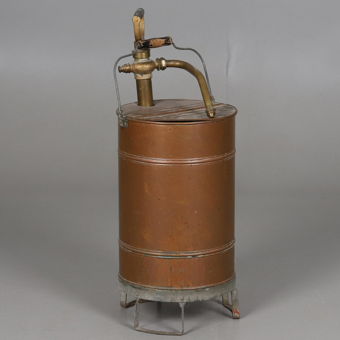 A COPPER FIRE SPRAYER, E. Bergström & Co, Stockholm.