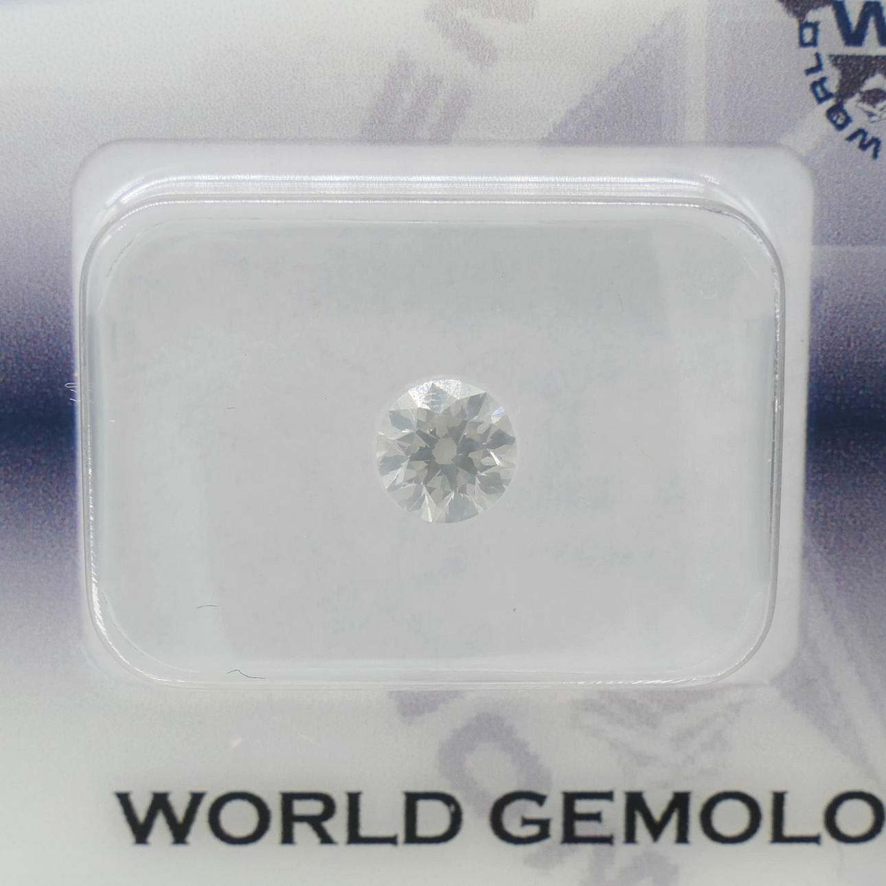 0.45CT DIAMOND, near colourless.