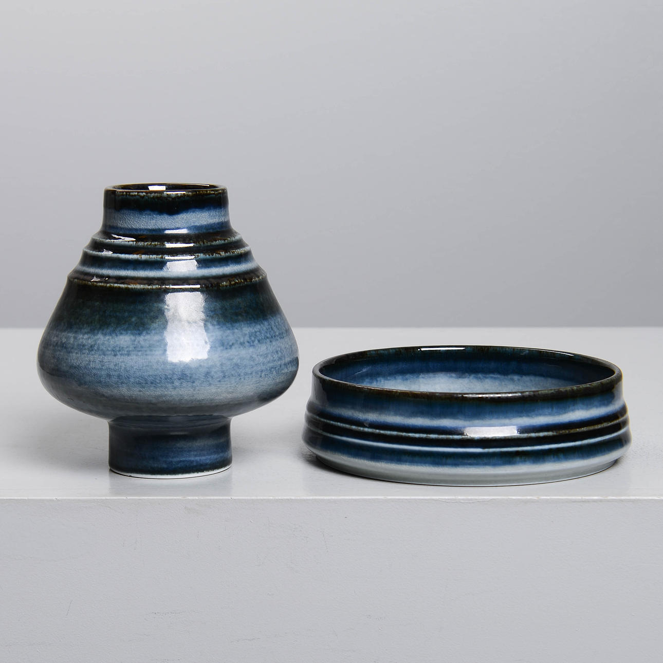 OLLE ALBERIUS. Vas & fat, "Bamboo", Rörstrand.