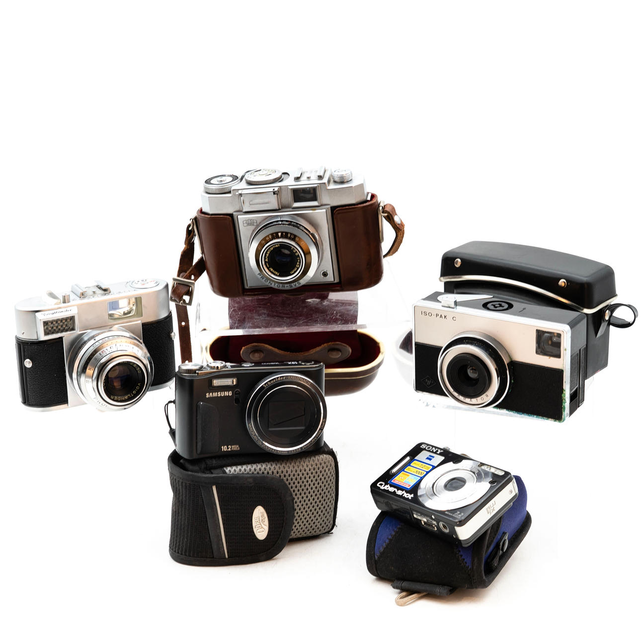LOT OF CAMERAS, digital and analogue, 5 pcs, 20th/21st century. Photo ...