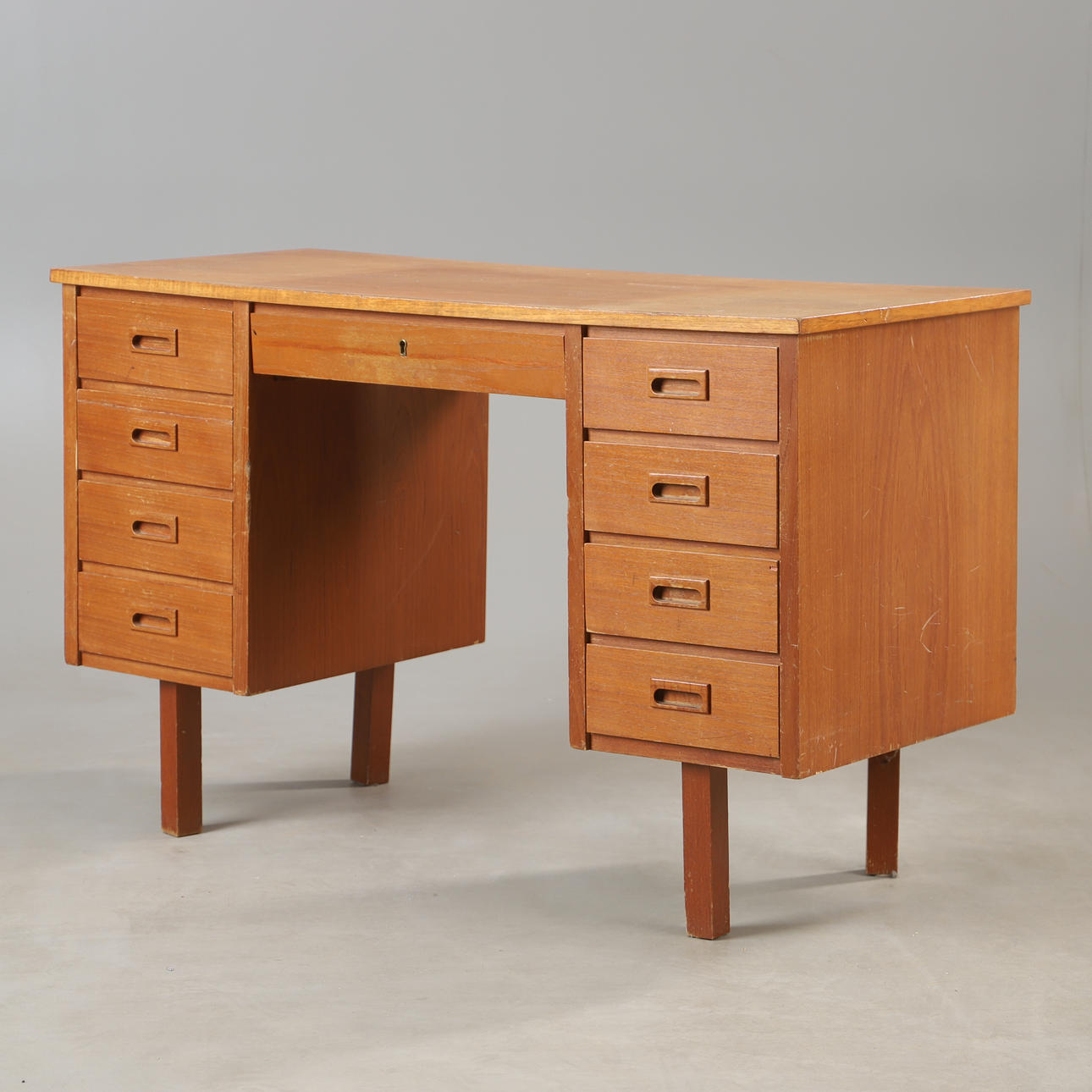 SKRIVBORD, teak, 1900-talets mitt.