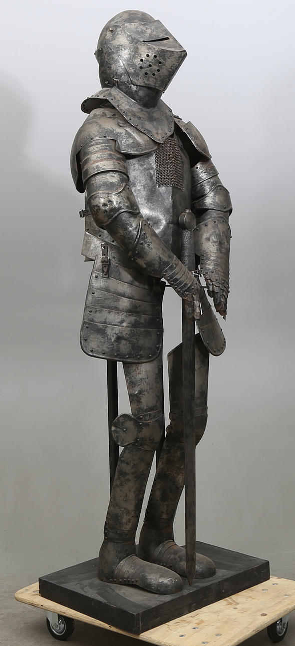 RUSTNING med SVÄRD, replika, 1900/2000-tal.