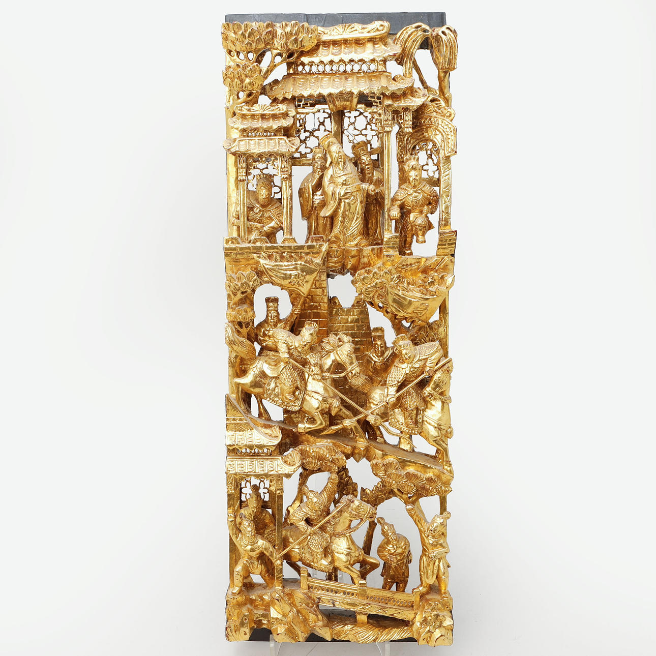 DECOR FIELD, carved wood, China.