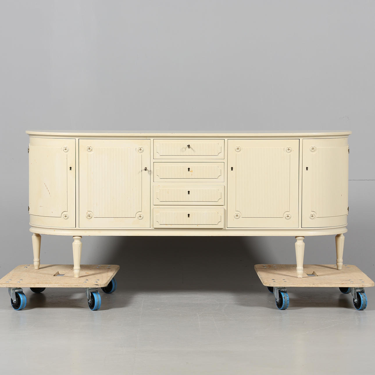 SIDEBOARD, Gustavians stil, 1900-talets andra hälft.