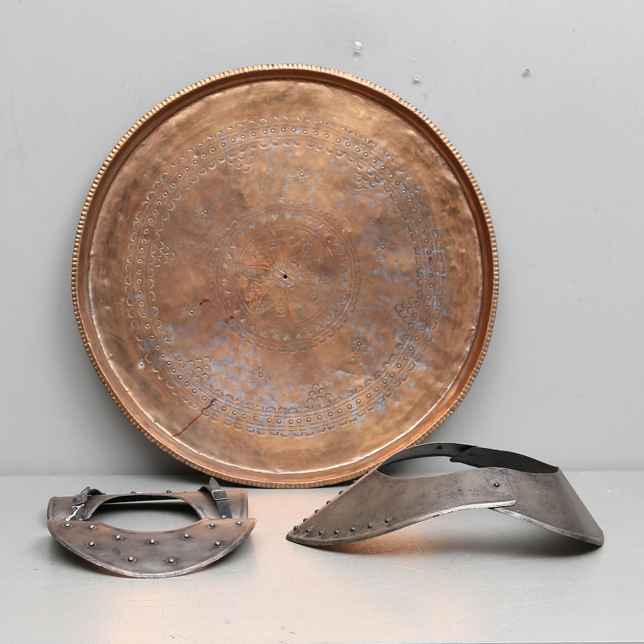 RUSTNINGSDELAR, 2 delar samt FAT, koppar.