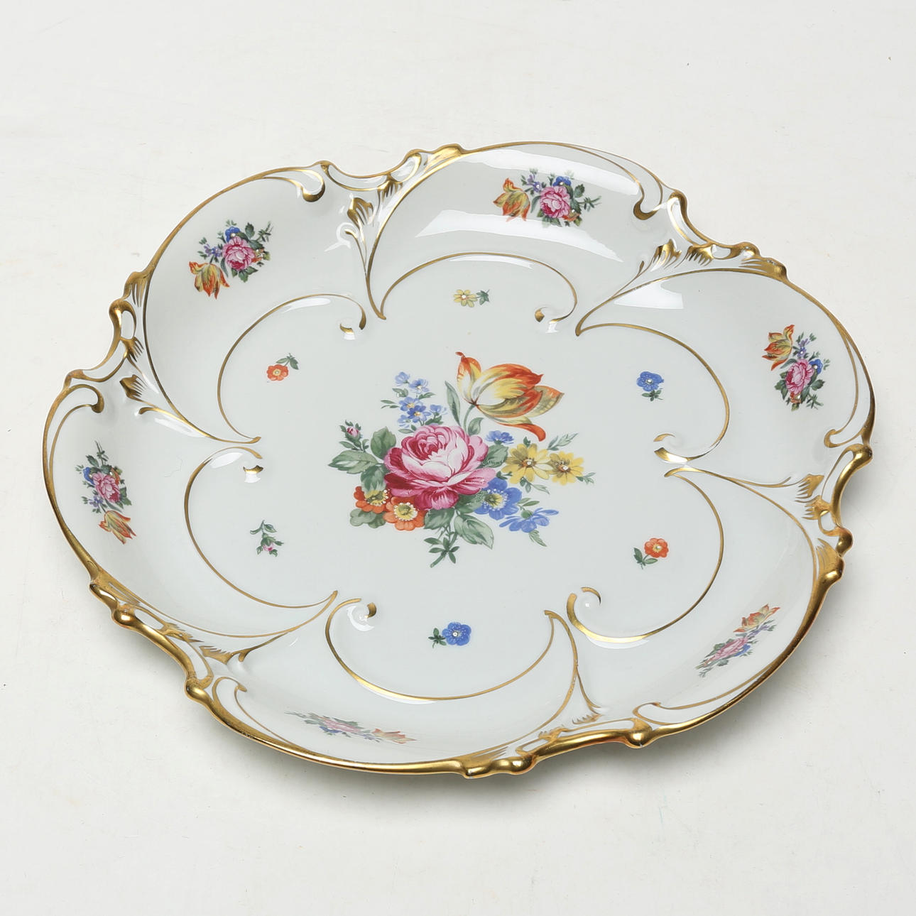 A porcelain serving dish, Ilmenau.