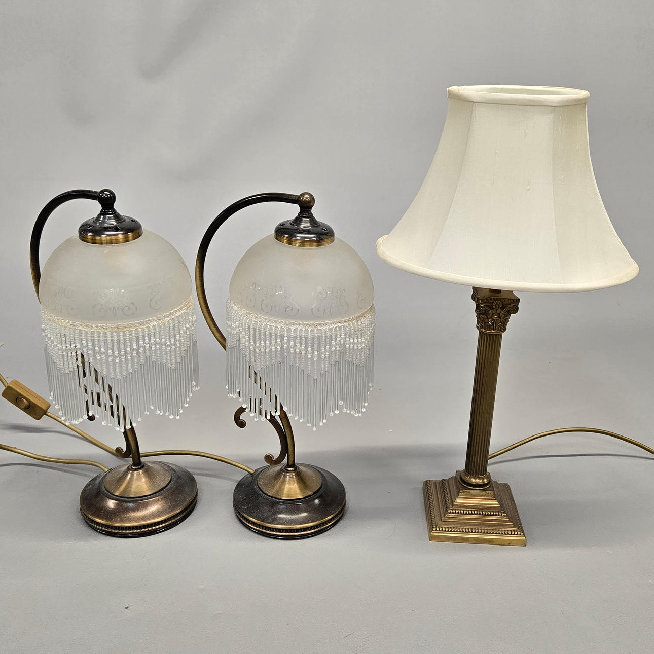 THREE TABLE LAMPS & SHADES.
