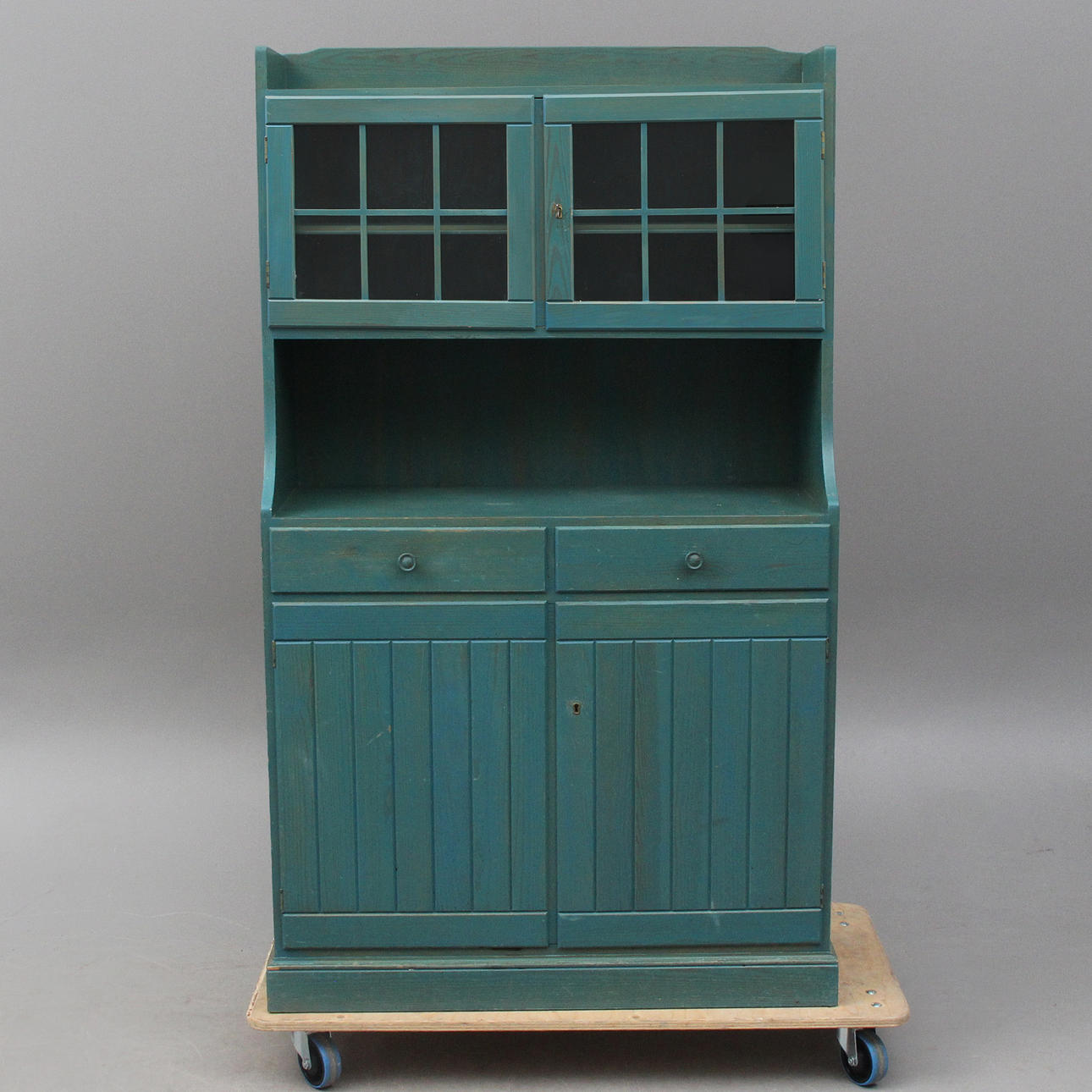 MATSALSSKÅP, med vitrinöverdel.