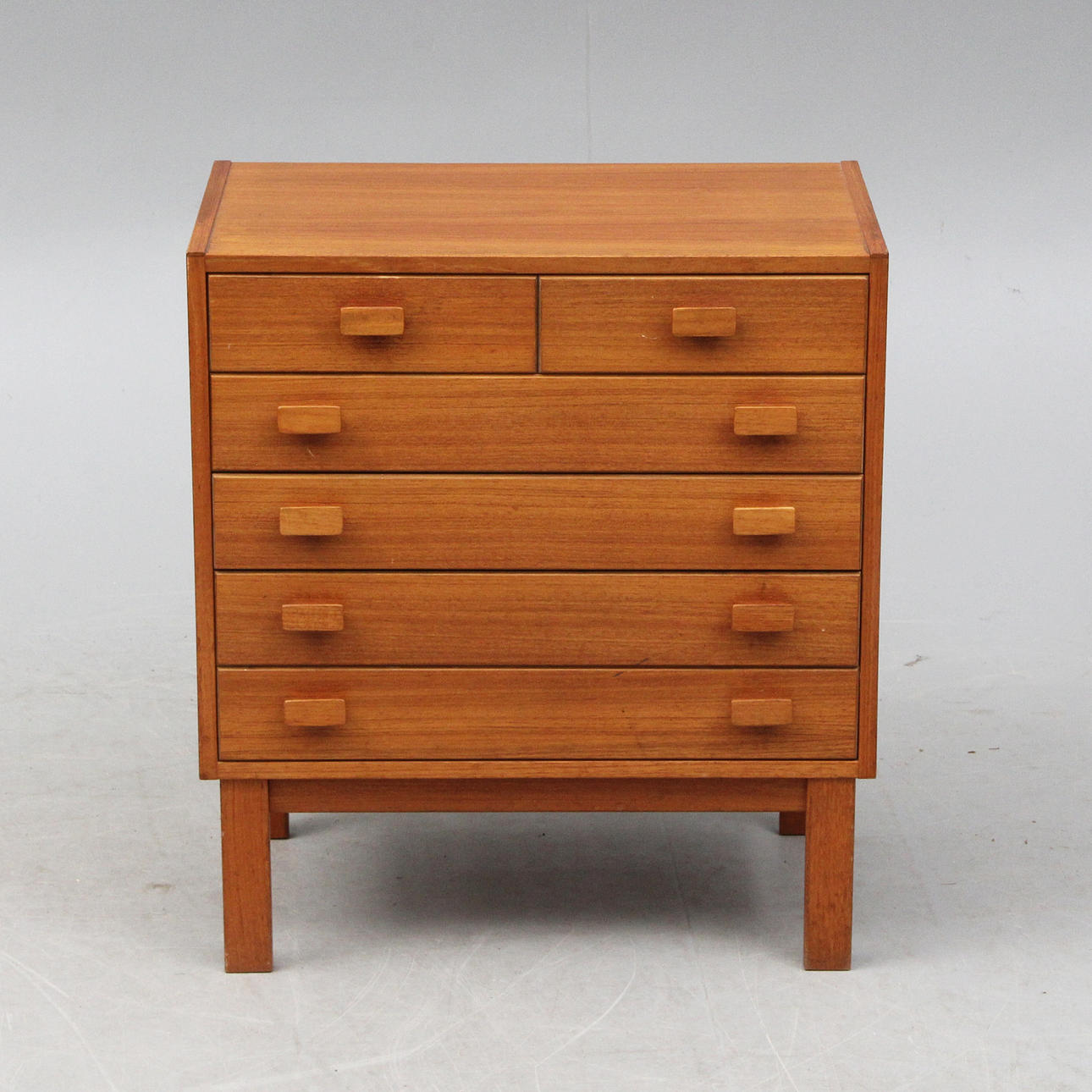 BYRÅ, teak, Fröseke.