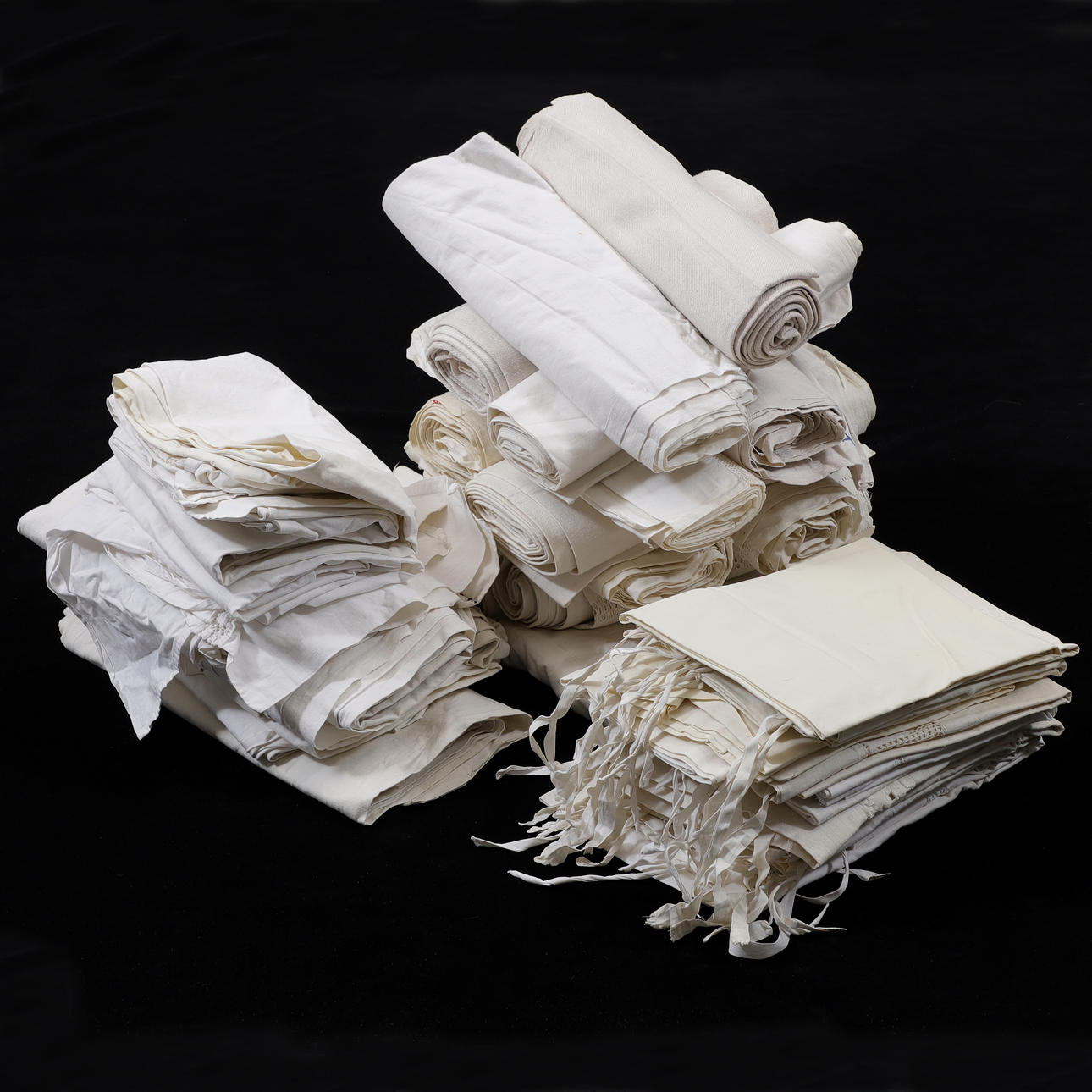 PILLOWCASES, SHEETS, 36 pcs, linen etc.