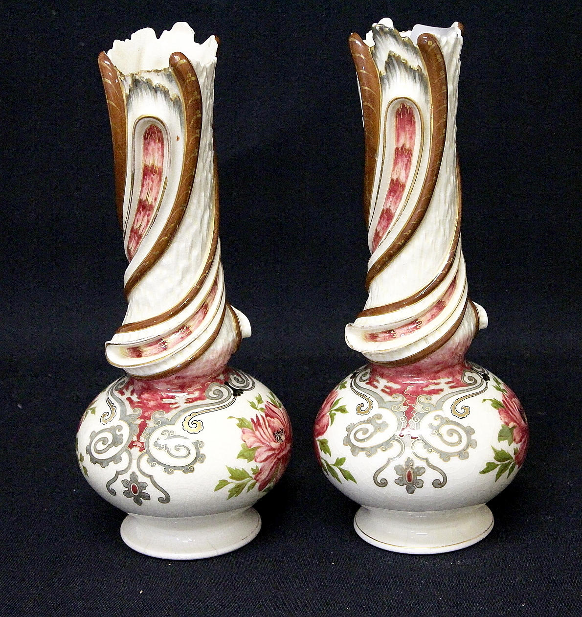 VASER, paret, porslin, sent 1800-tal.