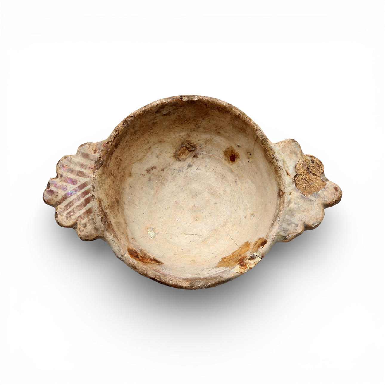 Metallic reflection earthenware bowl from Reus, 17th Century.