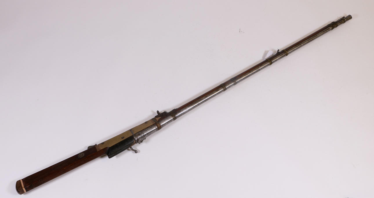 Torador, matchlock rifle, Indian, 19th century. Weapons & Militaria ...