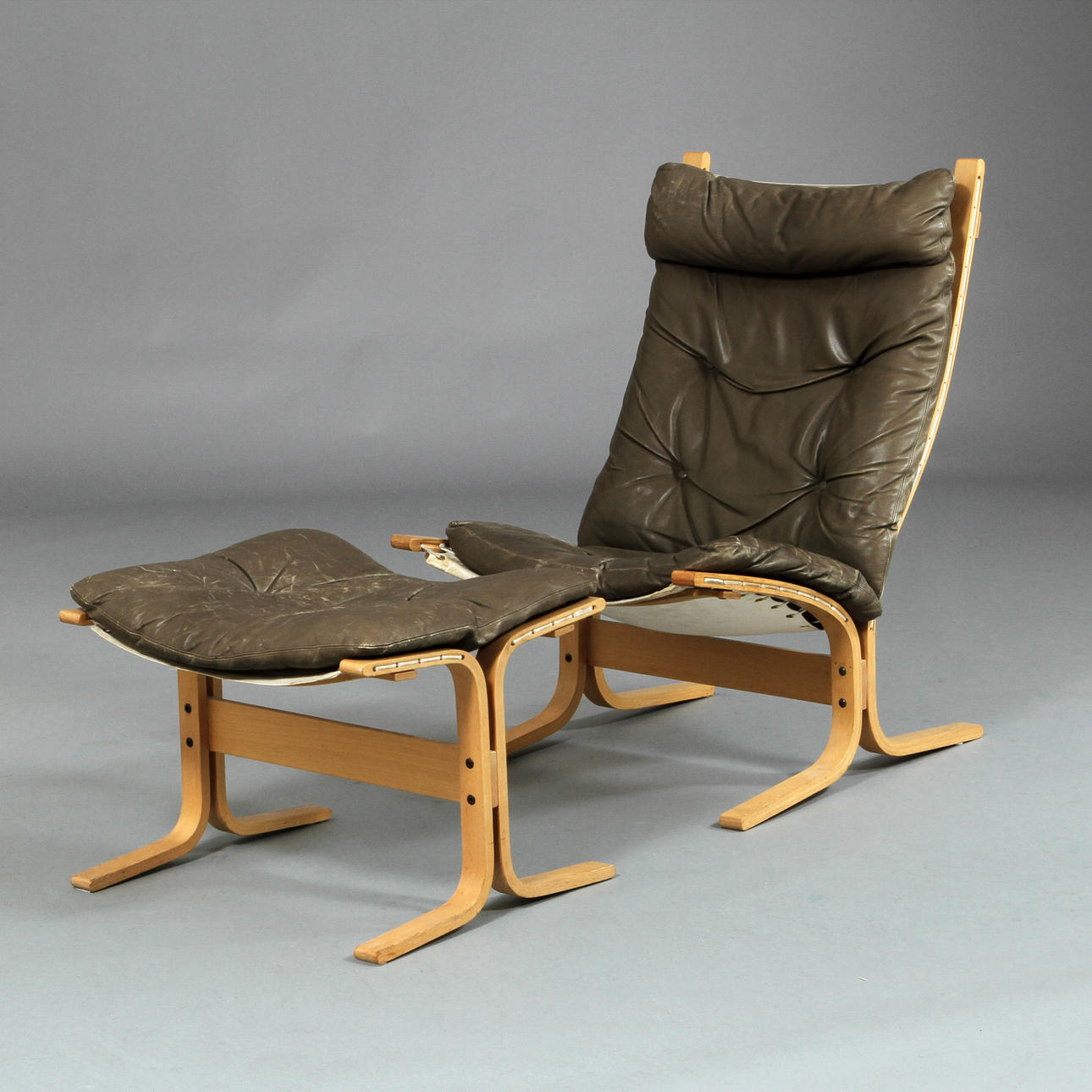 FÅTÖLJ MED FOTPALL, "Siesta", Ingmar Relling, Norge.