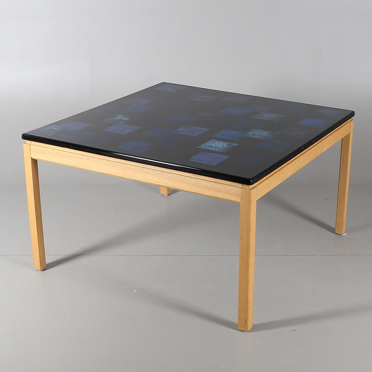 SOFFBORD, emaljerad plåt/trä, Per Törneman för Nordiska Kompaniet, signerat och daterat -66.