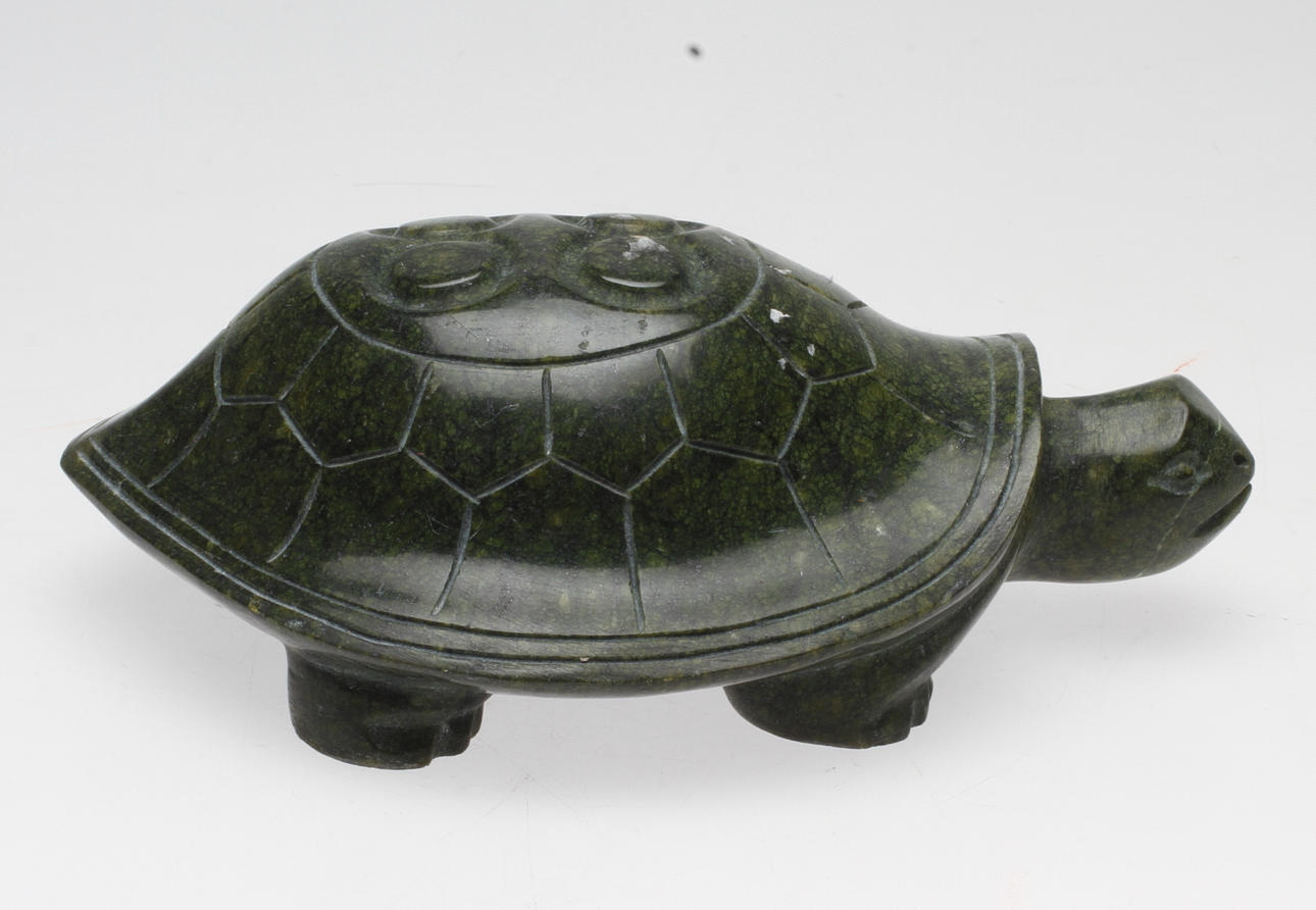 FIGURIN, grön sten, orientalisk.