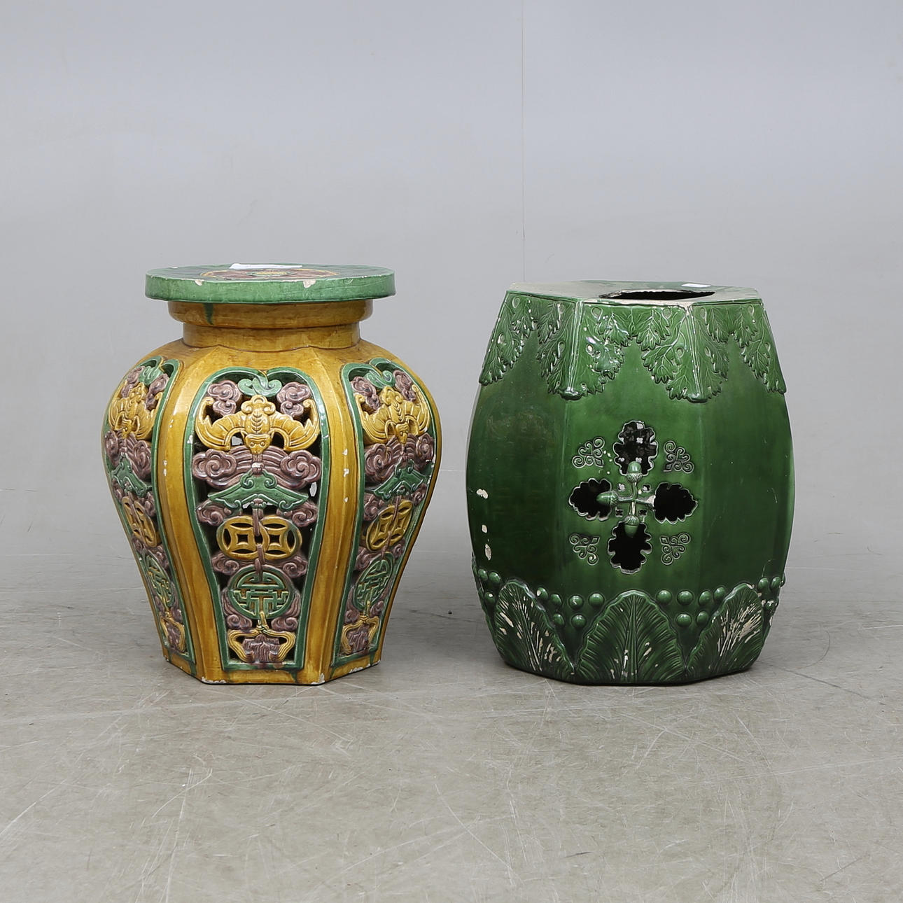 TRÄDGÅRDSPALLAR, 2 st, keramik, Kina.