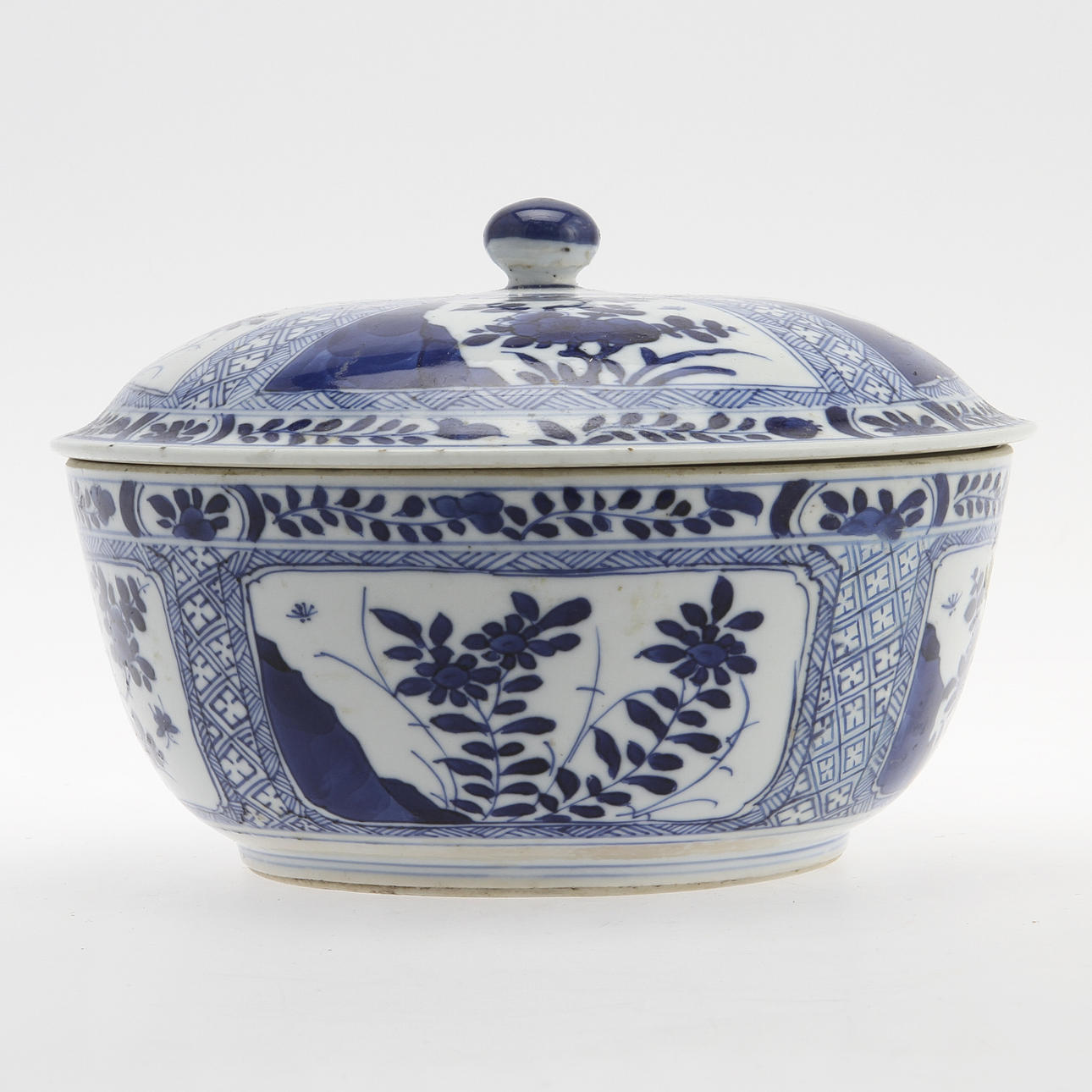 LOCKSKÅL, porslin, Kina, 1800-tal.